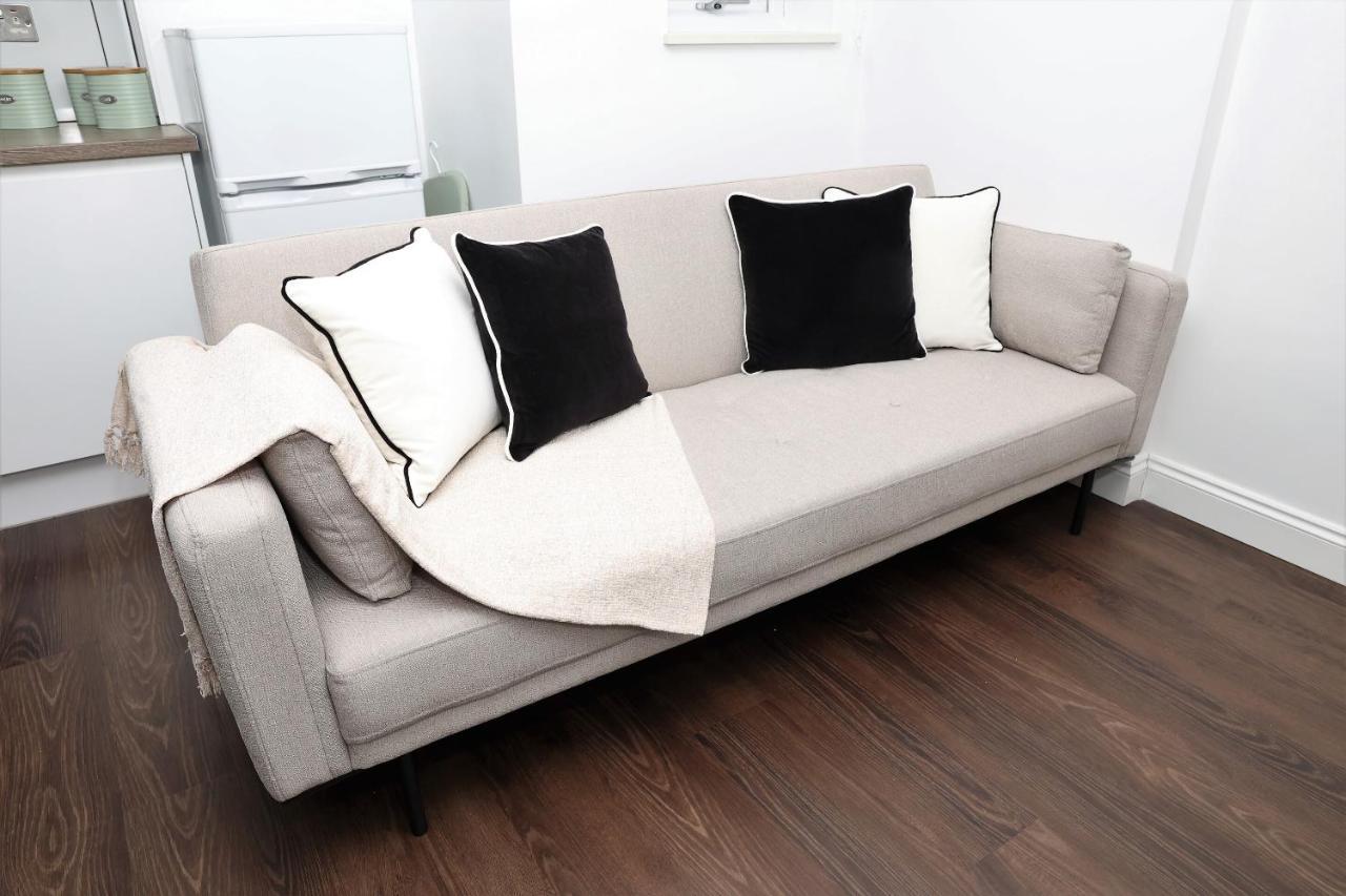 Watford Luxury 1 Bed Flat - Free Parking Lejlighed Eksteriør billede